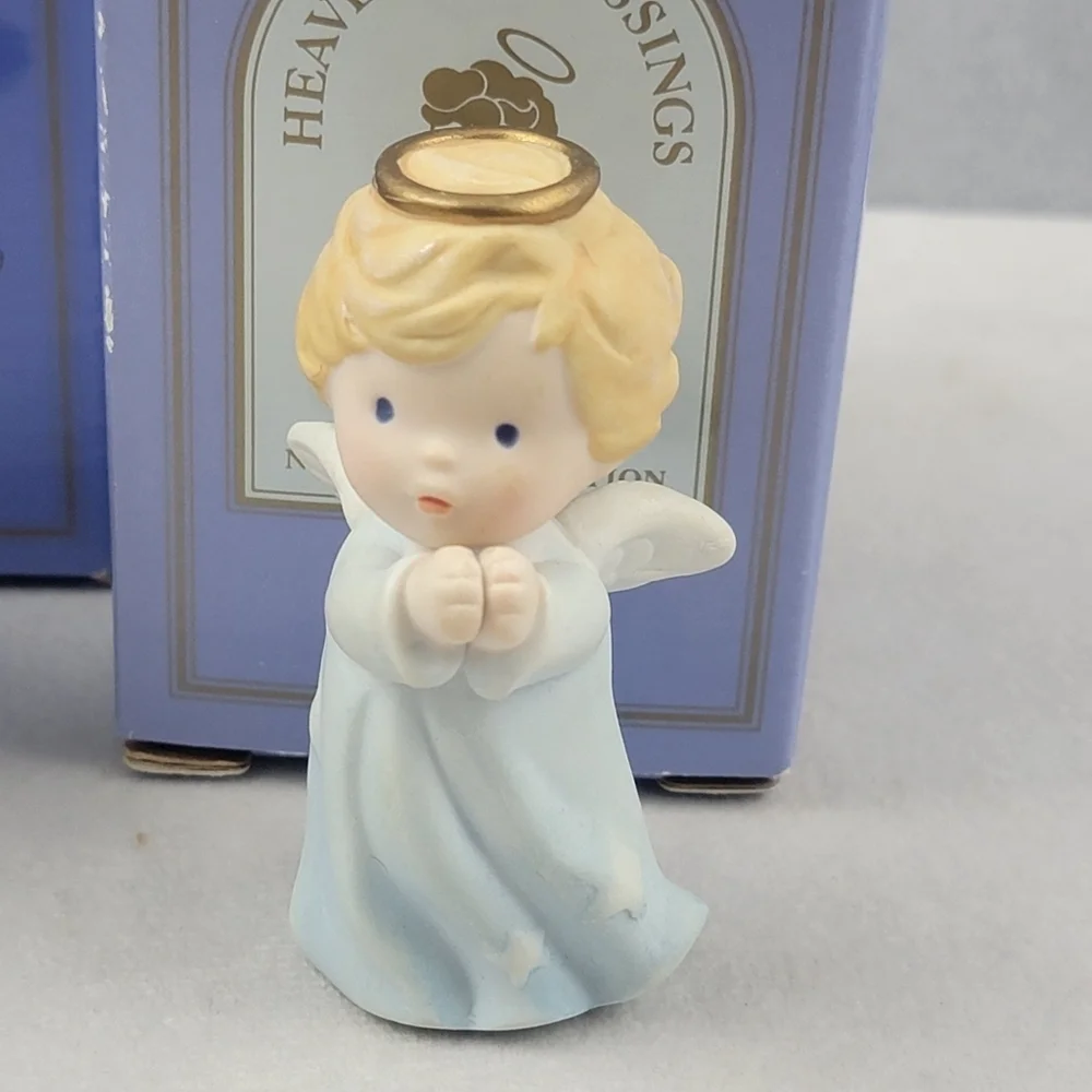 Avon Heavenly Blessings nativity collection Donkey Lane, Angel, Balthasar figure